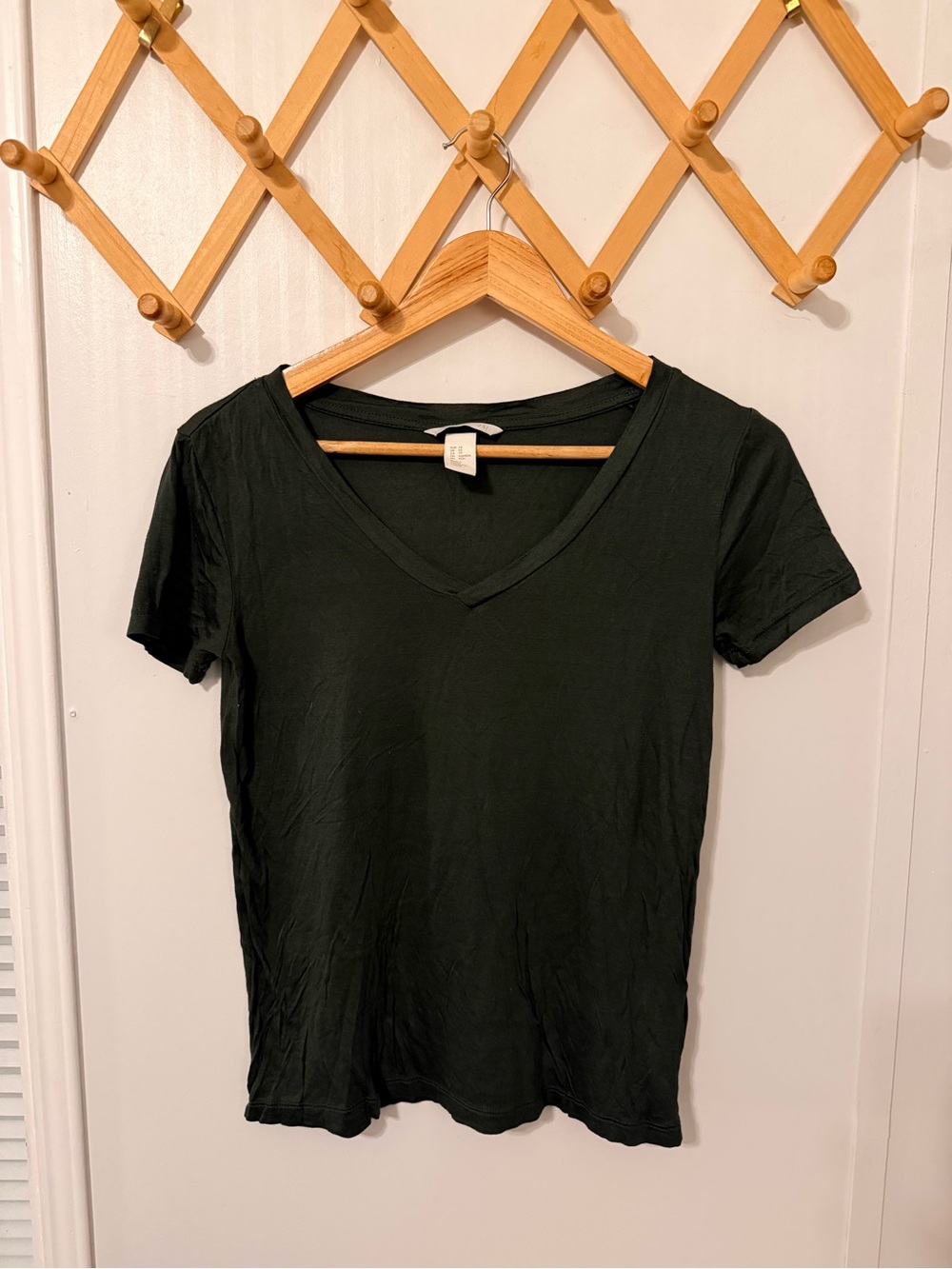 H&M Dark Green V-Neck Short Sleeve Tee - Classic Fit